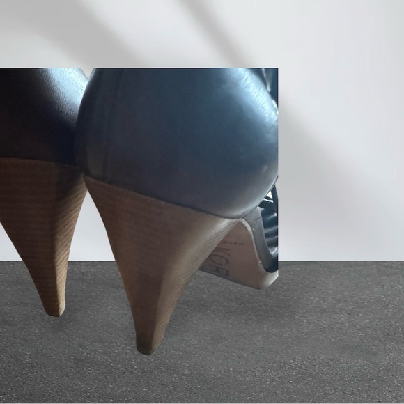 Michael Kors heels- preloved - size 6 - Picture 4 of 5